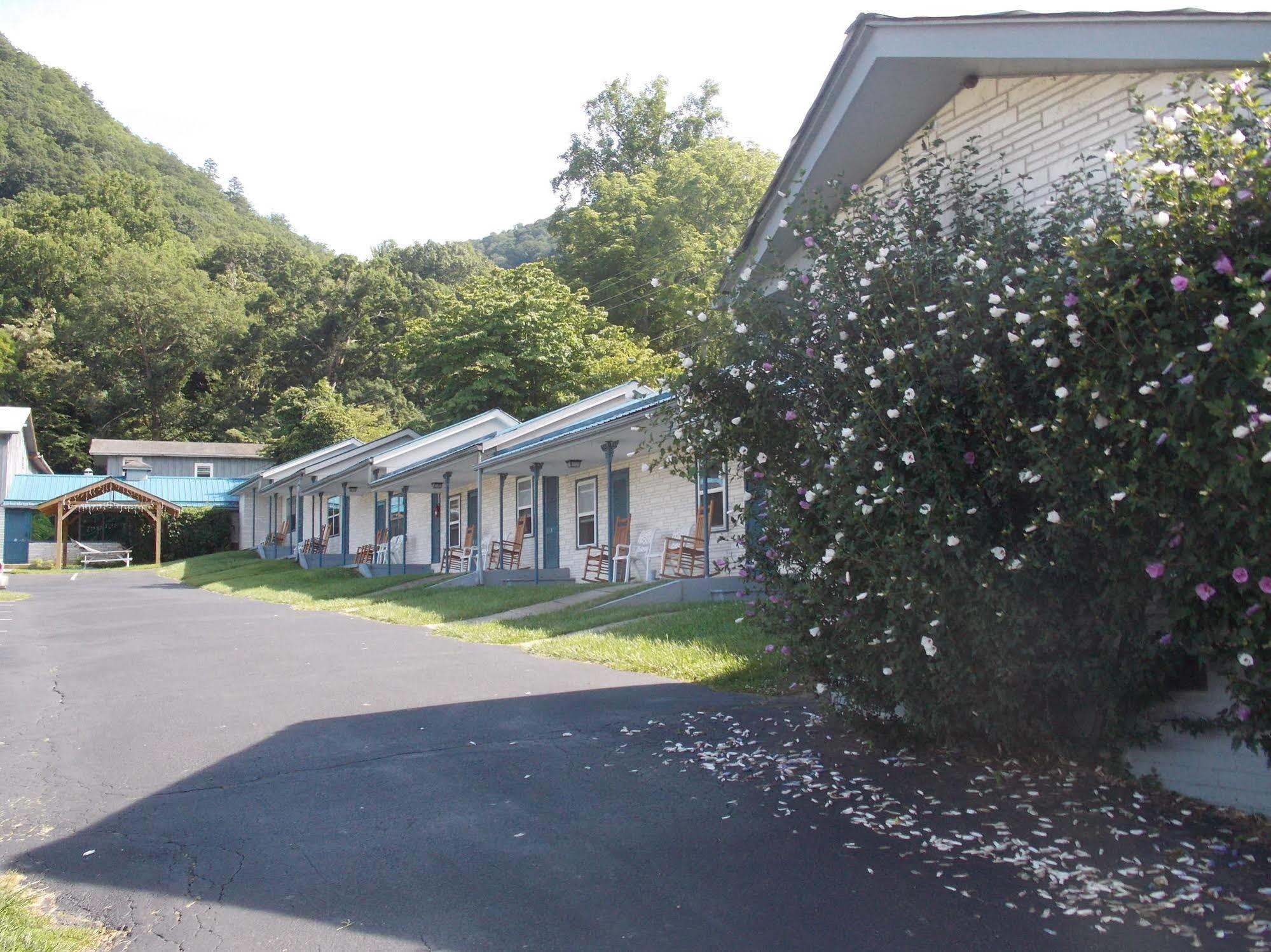 Clarketon Motel - Maggie Valley Exteriér fotografie